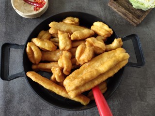 15、简单快手炸油条,炸一锅，一天吃没了。