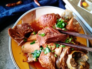 16、东北大酱骨,整个屋子都飘满了酱香味。