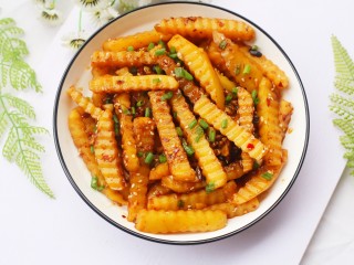 12、好吃到哭的凉拌狼牙土豆,超级入味。