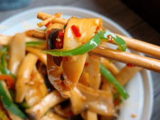 15、手撕杏鲍菇,好好吃哦，鲜美无比！