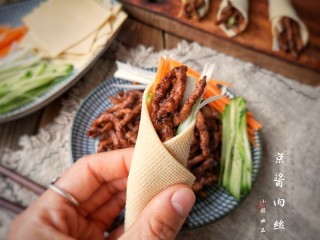 17、京酱肉丝,美美的开吃吧！