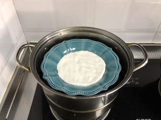 5、老北京驴打滚,上锅蒸熟，开锅后15-20分钟