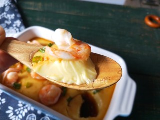 13、虾仁蒸蛋,特别鲜香,嫩滑,里面也不会有蜂窝。很好吃。