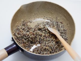 7、青柠藜麦沙拉, 煮好翻拌均匀。