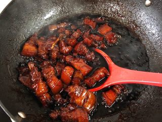 7、秘制红烧肉-“米饭杀手”,也不要收得太干，肉汁拌饭可以感受一下????！