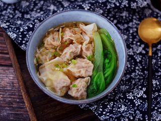 24、鲜虾猪肉馄饨,成品图