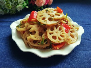 1、糖醋菜   糖醋藕片,成品图来一张，诱惑一下。