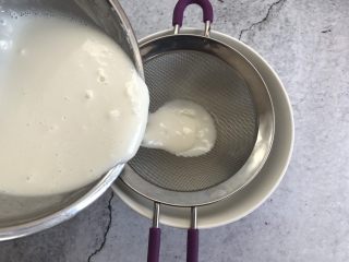 6、芒果雪媚娘,过筛一下