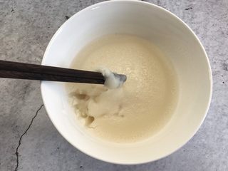 8、芒果雪媚娘,蒸熟的状态，要是中间有液体就是没有蒸熟