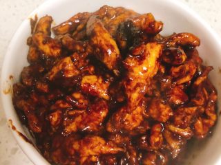 18、京酱鸡肉丝-可做早餐,哇哦，特别香的陷肉做好了。