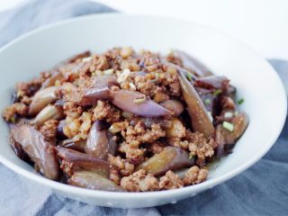 16、蒜泥肉末茄子,出锅
