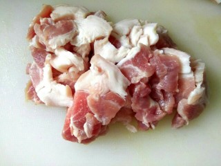 5、干锅菜花,五花肉切小薄片