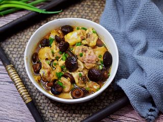 14、香菇蒸鸡,成品图