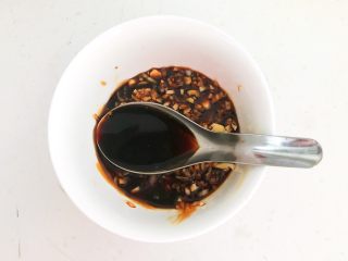 30、春节餐桌必备  芥末猪肚丝,加入2勺陈醋