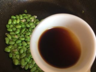 19、毛豆炒肉丝,两勺生抽翻炒均匀