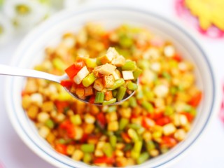 13、超下饭神器蒜苔香干粒,开吃啦。