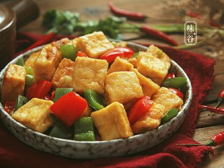 15、蚝油一口豆腐,成品……