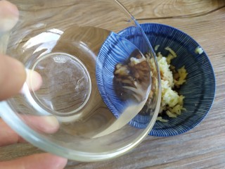 7、花开富贵虾,少许水