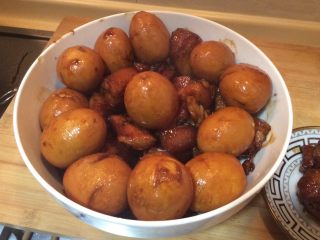 22、江湖中失传已久的红烧肉,完成了。