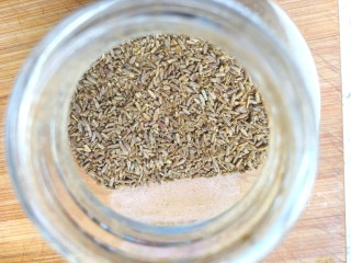 8、山椒孜然炒鸡胗子,备好孜然