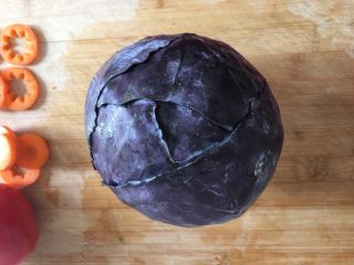 8、蔬菜沙拉,紫甘蓝清洗干净