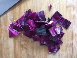 9、蔬菜沙拉,切成如图所示