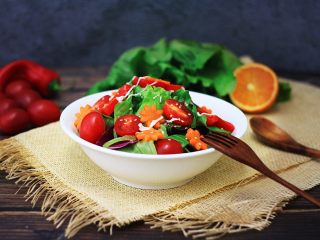 12、蔬菜沙拉,美味就完成啦！欢迎大家交流和关注！