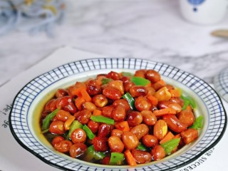 17、醋泡花生米,食醋有易，适当多吃一点呦～