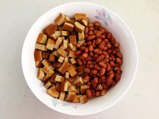 19、开胃小菜  老醋花生,加入炒好的花生米