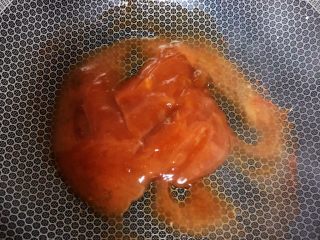 19、菠萝咕咾肉,水淀粉勾芡