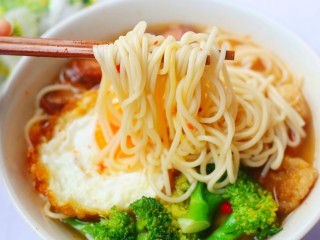 14、㊙️好吃到哭的灵魂酸汤面????吃一次就会爱上????,趁热吃吧~