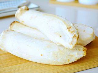 1、【孜然杏鲍菇】PK烧烤金针菇，完胜~,杏鲍菇洗净，控下一水分~