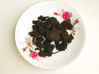 1、秘制茶香鹌鹑蛋,普洱茶