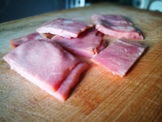 8、凯撒沙拉(家常版),培根切成小块儿