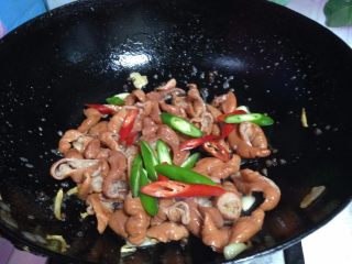 11、#辣味#麻辣肥肠,倒美人椒