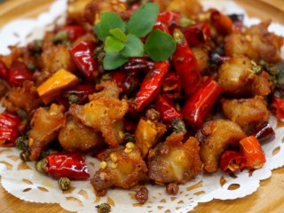 14、香辣鸡脆骨,成品图