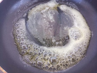 4、早餐香蕉三明治,全部融化成泡泡