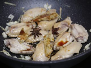 11、可乐鸡翅,加少许生抽；