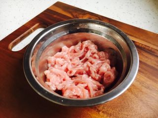 3、#绿色美食# 韭菜肉丝香干小炒,主要食材:猪肉肉丝