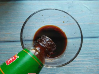 3、葱烧炸鸡块,酱汁:蚝油