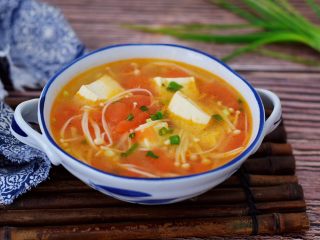 14、番茄金针菇豆腐汤,成品图