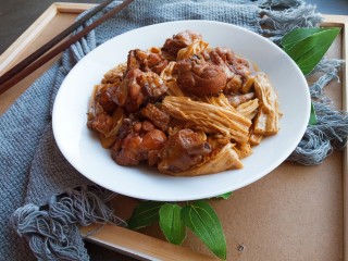 19、红烧鸡腿焖腐竹,成品