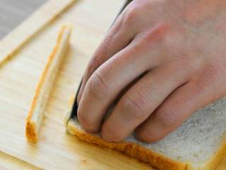 1、不只是一份煎蛋吐司，还有均衡的营养和生活的惬意,吐司去边