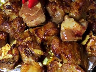 11、香烤排骨,中间翻面一次