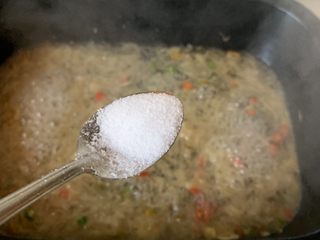 11、酸汤肥牛,一点盐调味