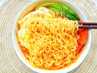 13、酸汤泡面,赶紧做一个吧。