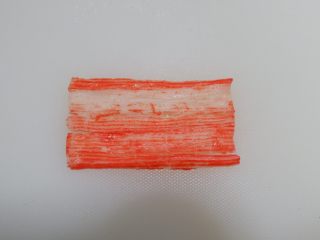 9、腰带炒饭便当盒「14」,剥开只取红色的外皮使用。