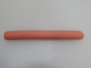 21、腰带炒饭便当盒「14」,取一根火腿肠。