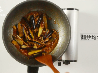 14、超下饭的肉末茄子，营养美味吃不够！,翻炒均匀