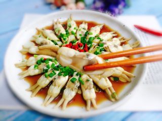 19、葱油蛏子,色香味具全，鲜美可口